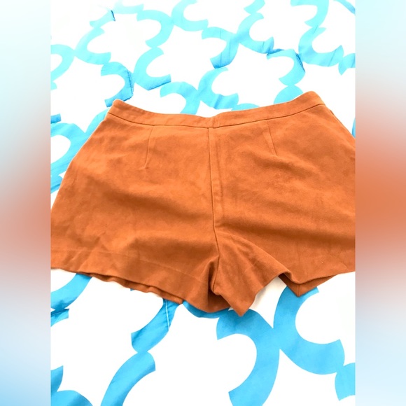 Cowgirl Brown Velvet V Line Skort With Pockets in great condition in size (S) - Picture 4 of 5